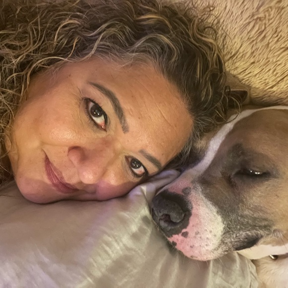 Meet your Posher, Jennifer - Picture 4 of 4